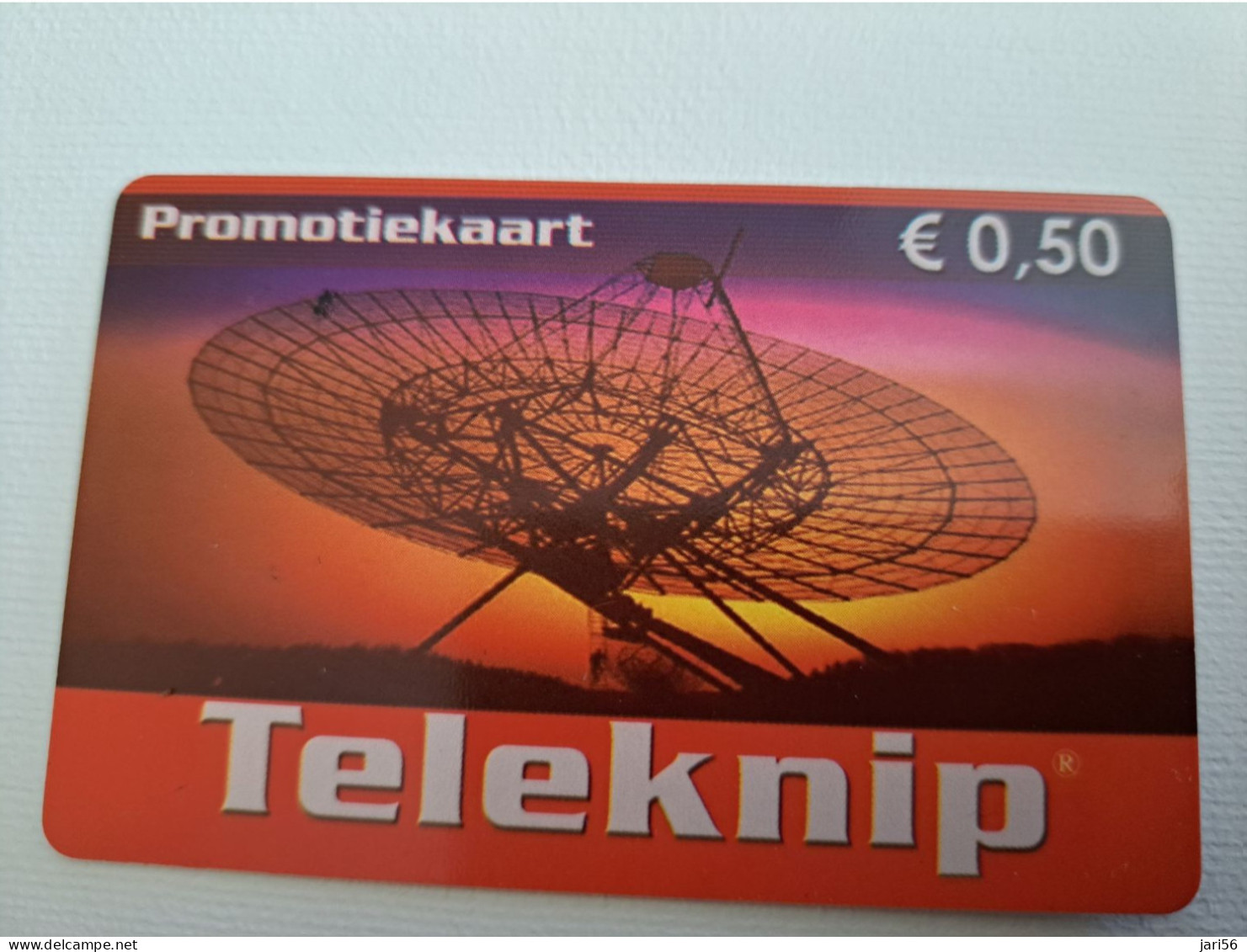 NETHERLANDS /  PREPAID / TELEKNIP/ PROMOTIONCARD/SATTELITE DISH   /  € 0,50 ,-  USED  ** 15177** - Privées