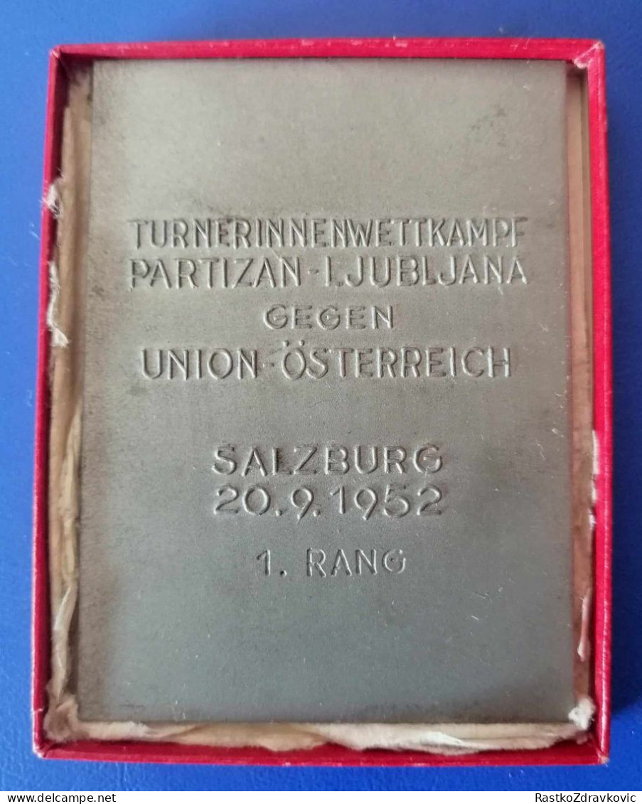 OSTEREICH+SLOVENIA+PLAKETE+PLAKETA+TURNERINNEWETTKAMPF PARTIZAN LJUBLJANA GEGEN UNION AU+1.RANG SALBURG 1952+RR - Gymnastik