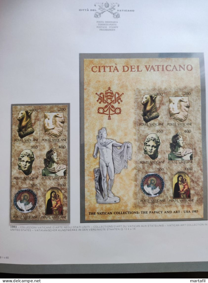 Collezione VATICANO 1978/2012 MNH ** montata su 2 album (GBE e Marini), 99,9% completa.