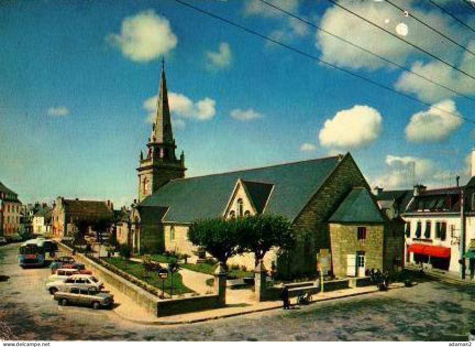 PLOEMEUR.L'église , Clocher Du XVII ( Voiture Ancienne , 2CV , .. ) - Plömeur