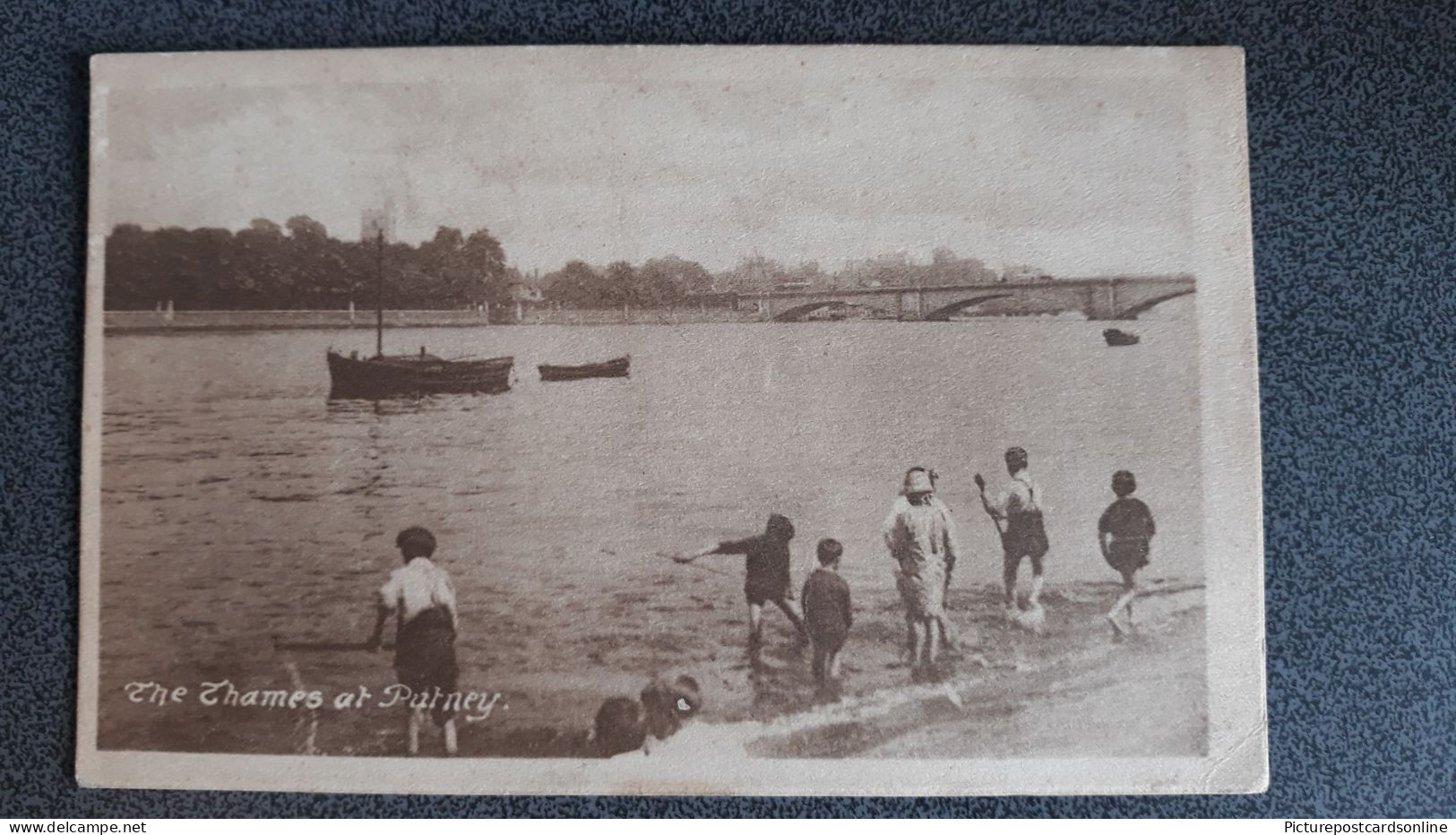 THE RIVER THAMES AT PUTNEY OLD B/W POSTCARD LONDON - River Thames