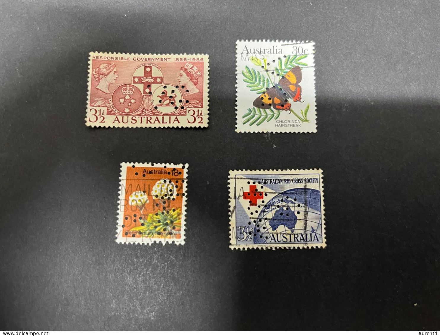 13-9-2023 (stamp) Australia X 5 Perforeted Stamps  / Perfins Stamps / Timbres Perfinés - Perforés