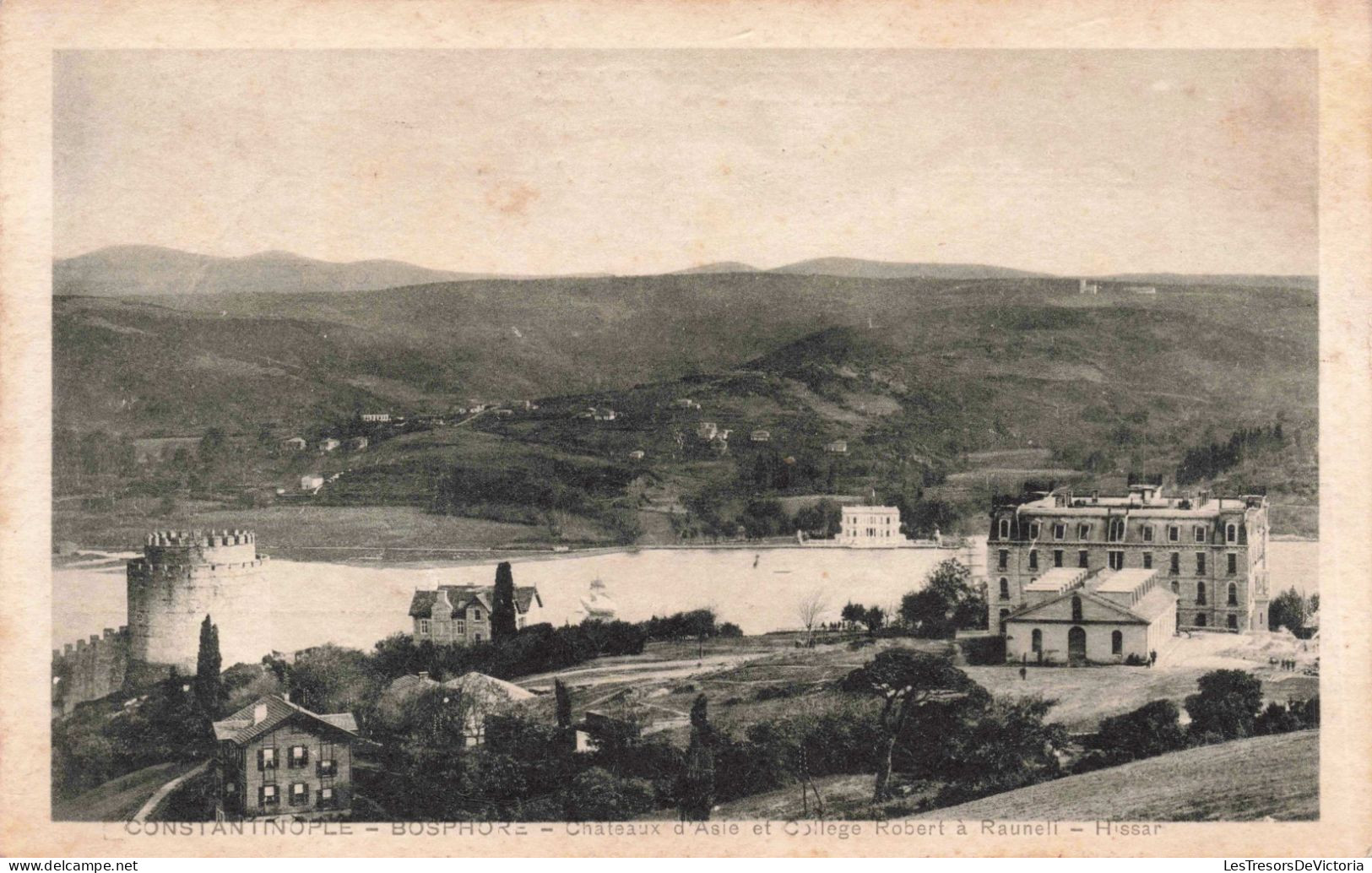 PHOTOGRAPHIE - Bosphore - Châteaux D'Asie Et College Robert à Rauneli - Carte Postale Ancienne - Fotografie