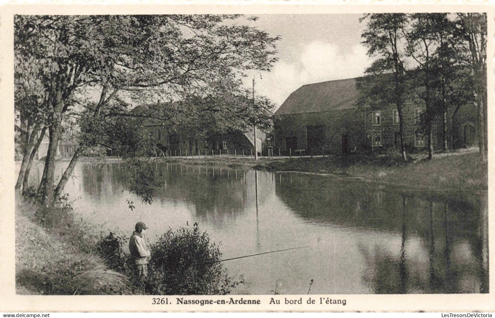 BELGIQUE - Nassogne En Ardenne - Au Bords De L'étang - Un Enfant Pêchant  - Carte Postale Ancienne - Nassogne