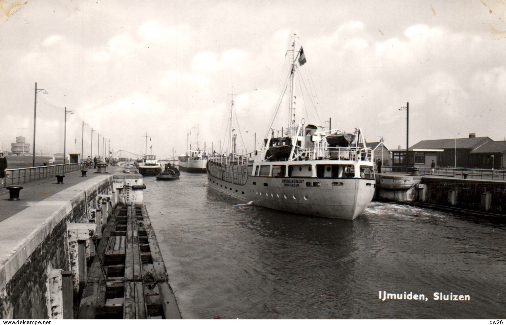 Ijmuiden - Sluizen (passage De L'Ecluse De L'Admiralengracht, Cargo Ship) - IJmuiden