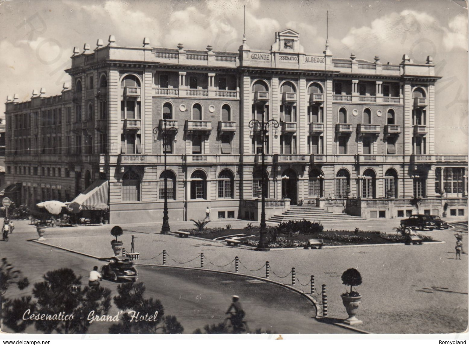 CARTOLINA  CESENATICO,CESENA,EMILIA ROMAGNA-GRAND HOTEL-MARE,SOLE,ESTATE,SPIAGGIA,VACANZA,BARCHE A VELA,VIAGGIATA 1952 - Cesena