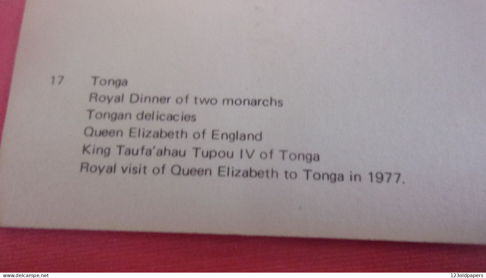 Tonga - Nuku'Alofa - 1977   MAJESTY TAUFA AHAU TUPOU IV OF TONGAROYAL DINNER QUEEN ELISABETH 1977 - Tonga