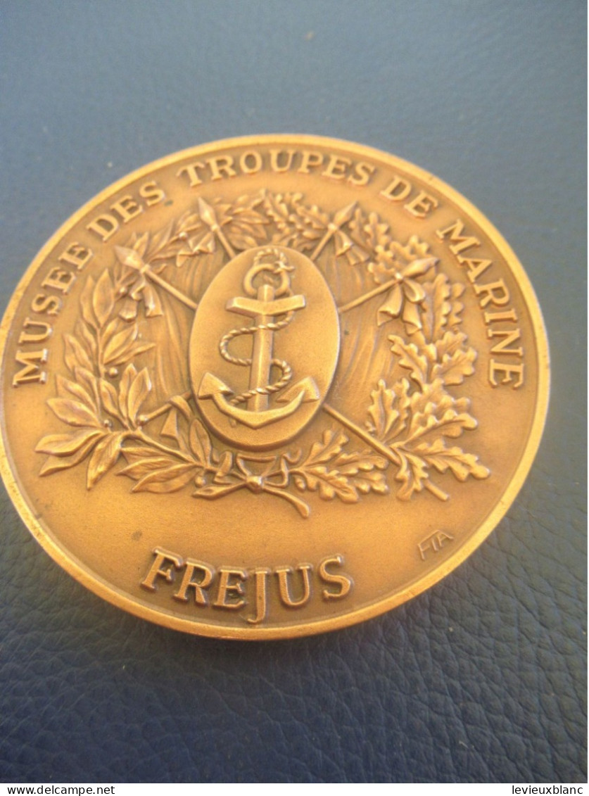 Médaille/Fréjus/Musée Des Troupes De Marine /Bronze FIAEd /Vers 1980     MED469 - Francia