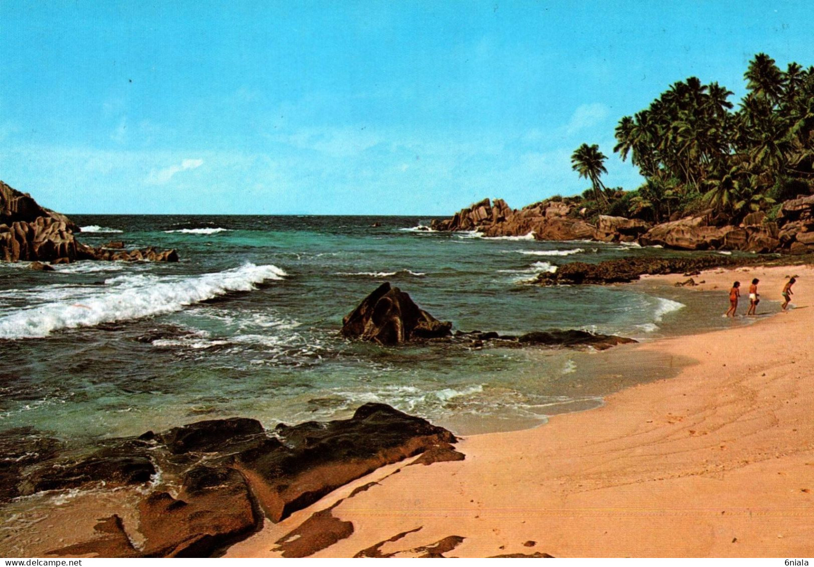 17965 PLAGE à   LA DIGUE     Seychelles   (2 Scans) - Seychellen