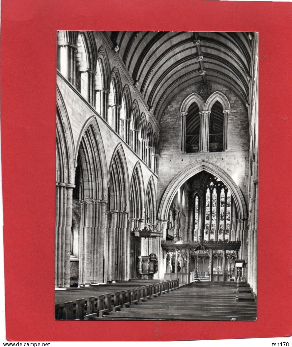 ANGLETERRE---ECOSSE---DUNBLANE CATHEDRAL--Nave And Choir--voir 2 Scans - Stirlingshire