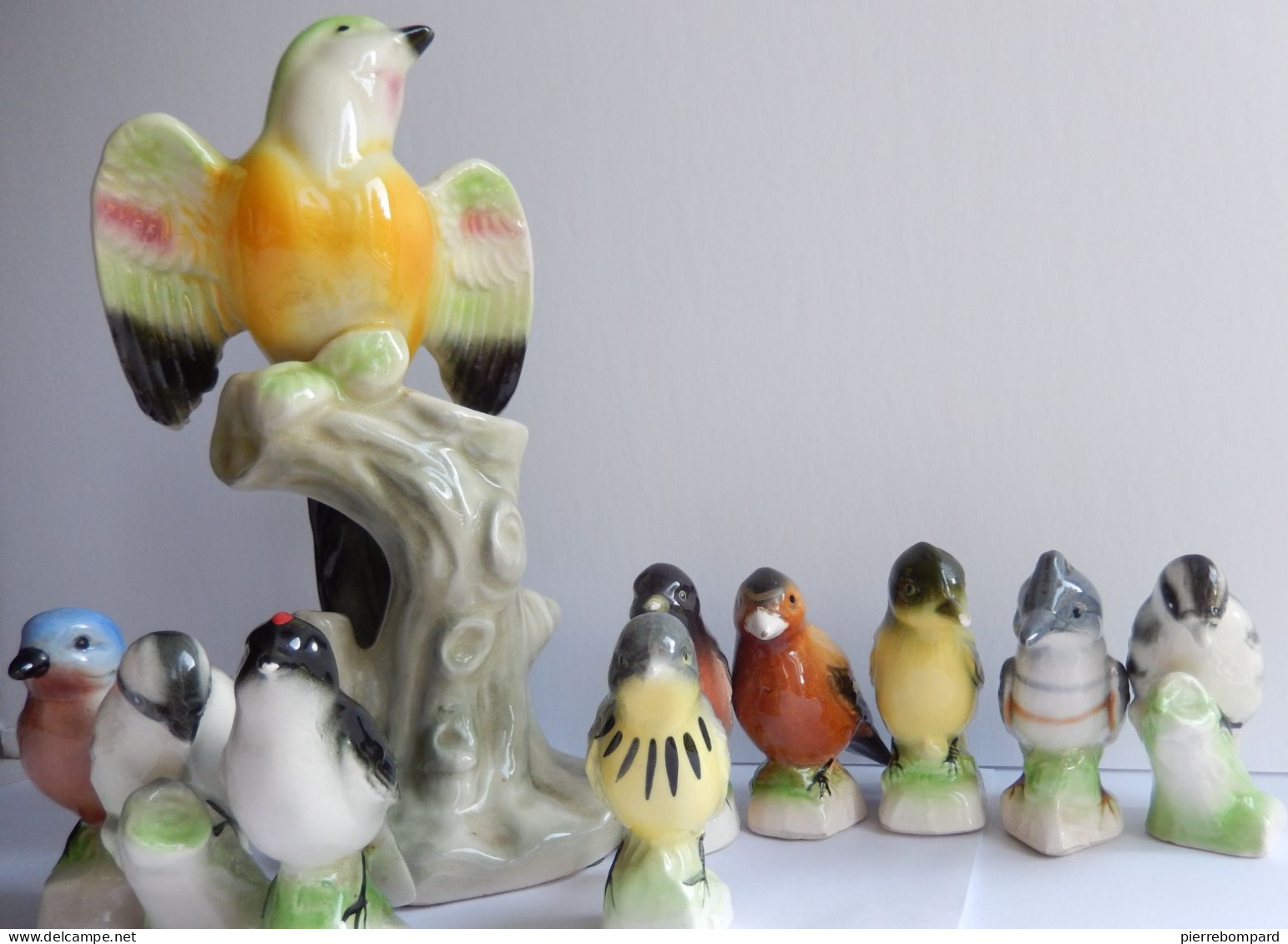 Figurines oiseaux collection en faience  lot de 10