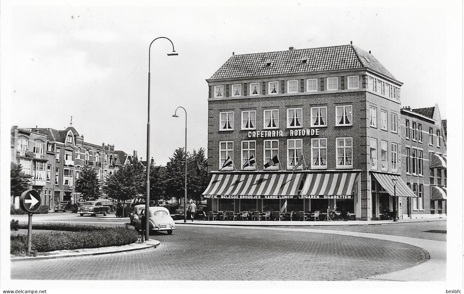 Pension W. Mommersteeg V.d Does De Willeboissingel 64 's Hertogenbosch - 's-Hertogenbosch
