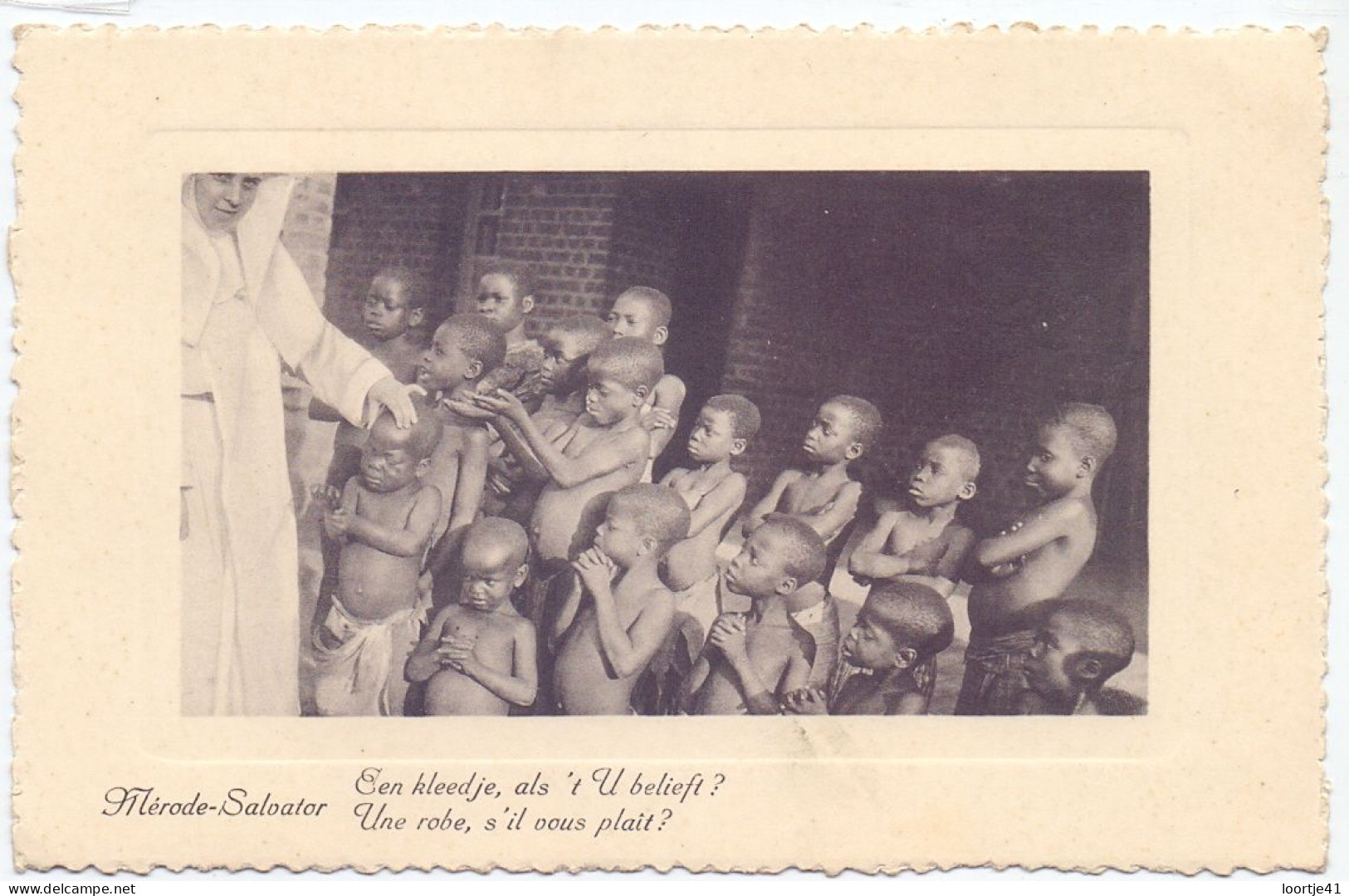 PK - CP - Missie - Merode Salvator Congo - Kledij Aan Kinderen Uitdelen - Zusters St Jozef Brugge - Missions