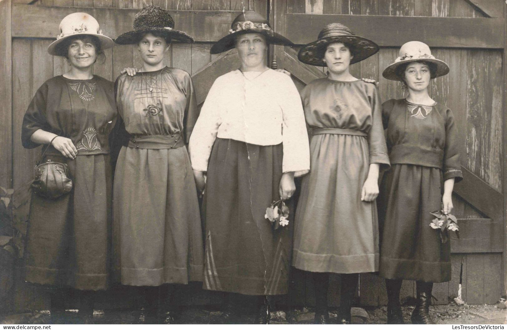 Carte Photo - 5 Femmes - Famille ? - Carte Postale Ancienne - Fotografie