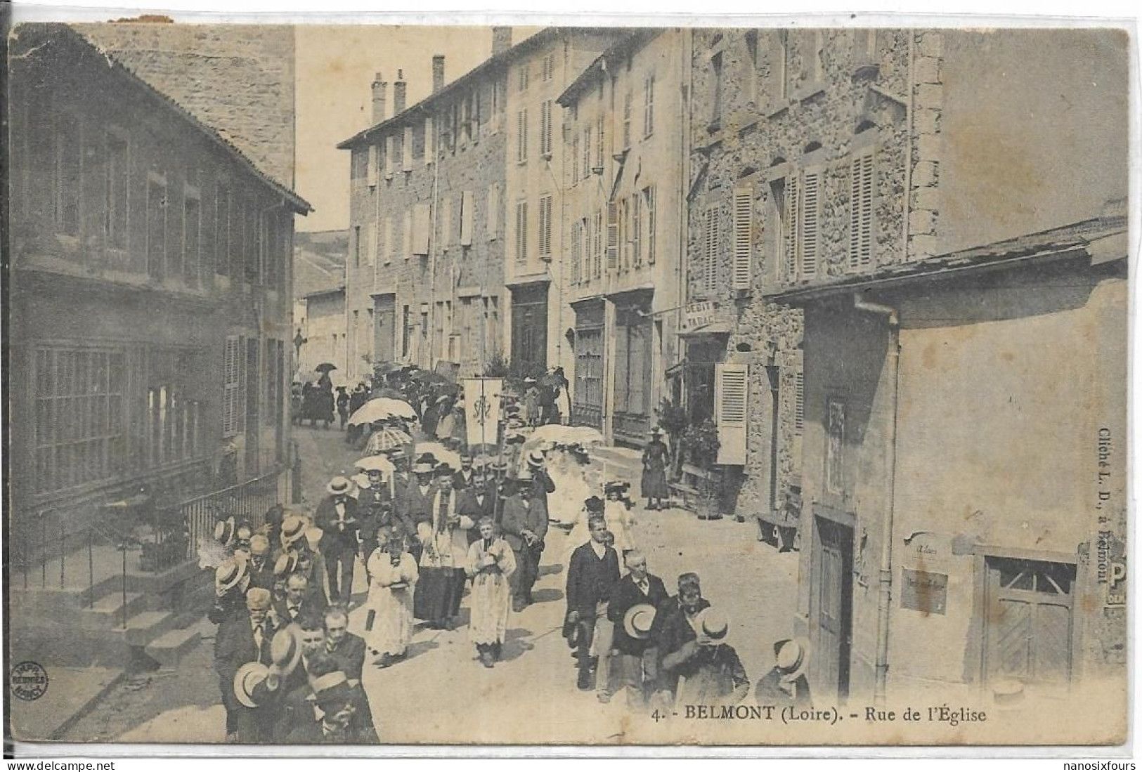 D 42..BELMONT.   RUE DE L EGLISE  CARTE ECRITE AN 1910 - Belmont De La Loire