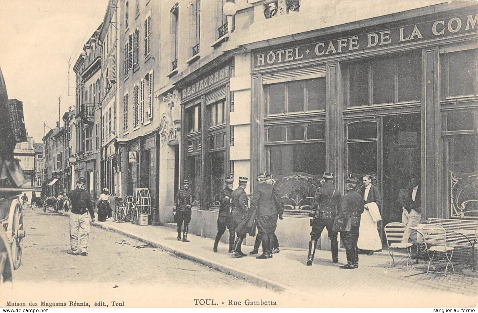 CPA 54 TOUL / RUE GAMBETTA - Autres & Non Classés