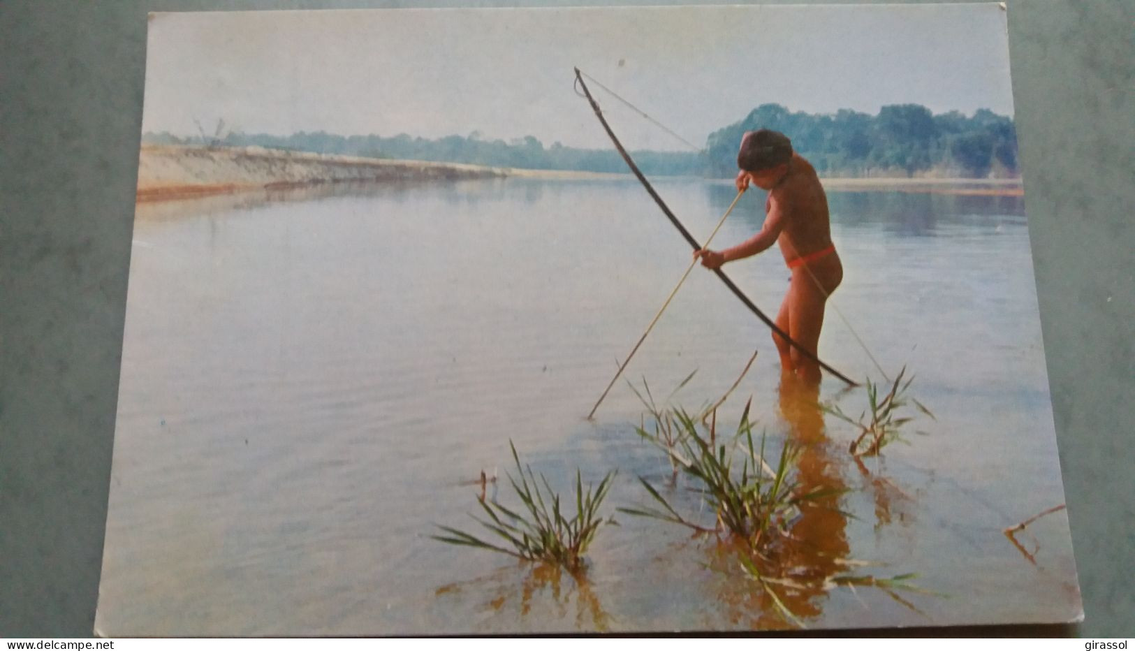 CPSM INDIEN GARCON PECHE ARC FLECHE TEVE GAROTO  PARC XINGU AMERIQUE BRASIL BRESIL NATIVO AMAZONIE ETHNIQUE CULTURE - America