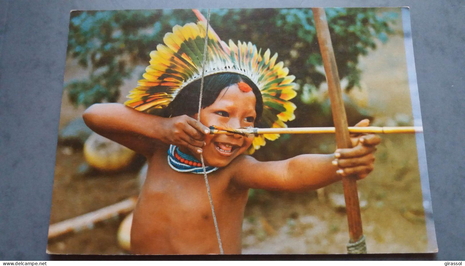 CPSM JEUNE INDIEN JURUNA ARC FLECHE PLUMES PARC XINGU  AMERIQUE BRASIL BRESIL NATIVO AMAZONIE ETHNIQUE CULTURE - Amérique