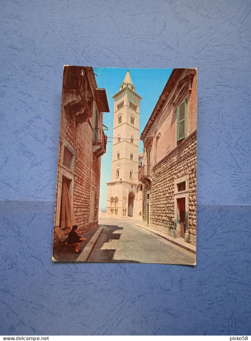 Italia-trani-via Archivio,nel Centro Storico-fg-1984 - Trani