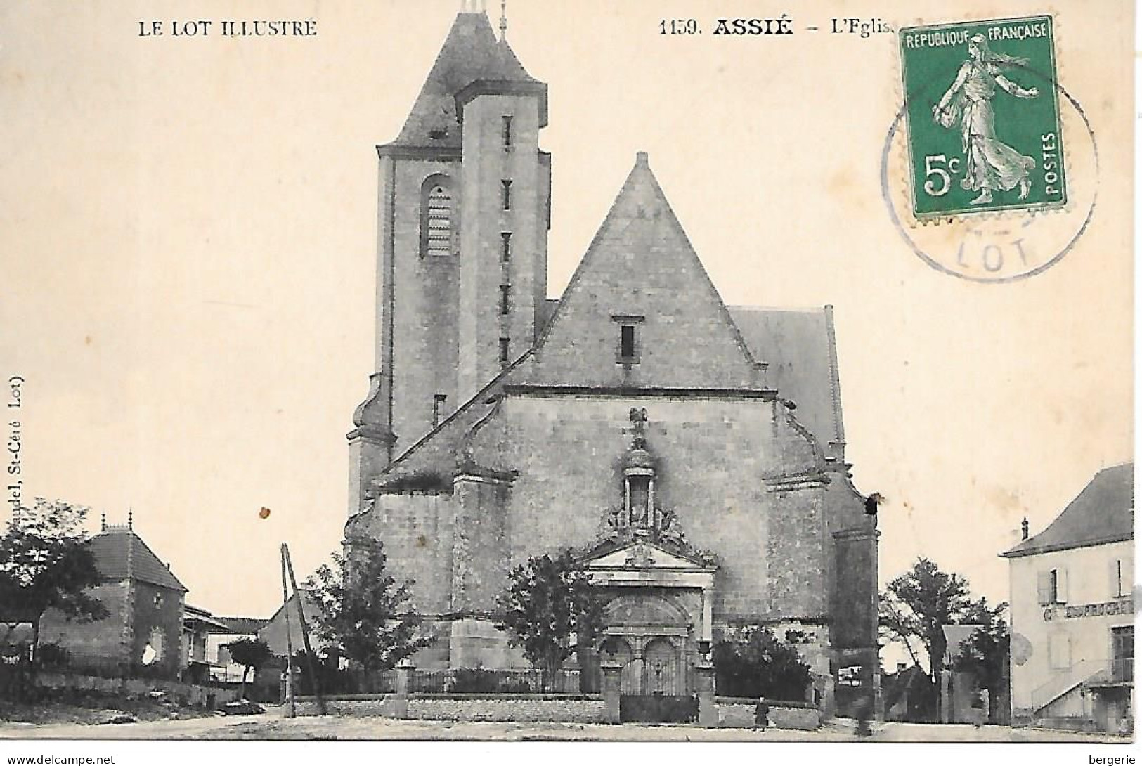 B/206                46    Assier      -    Place De L'église - Assier