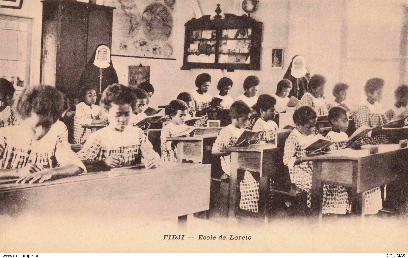 FIDJI _S21625_ Ecole De Loreto - Fidschi