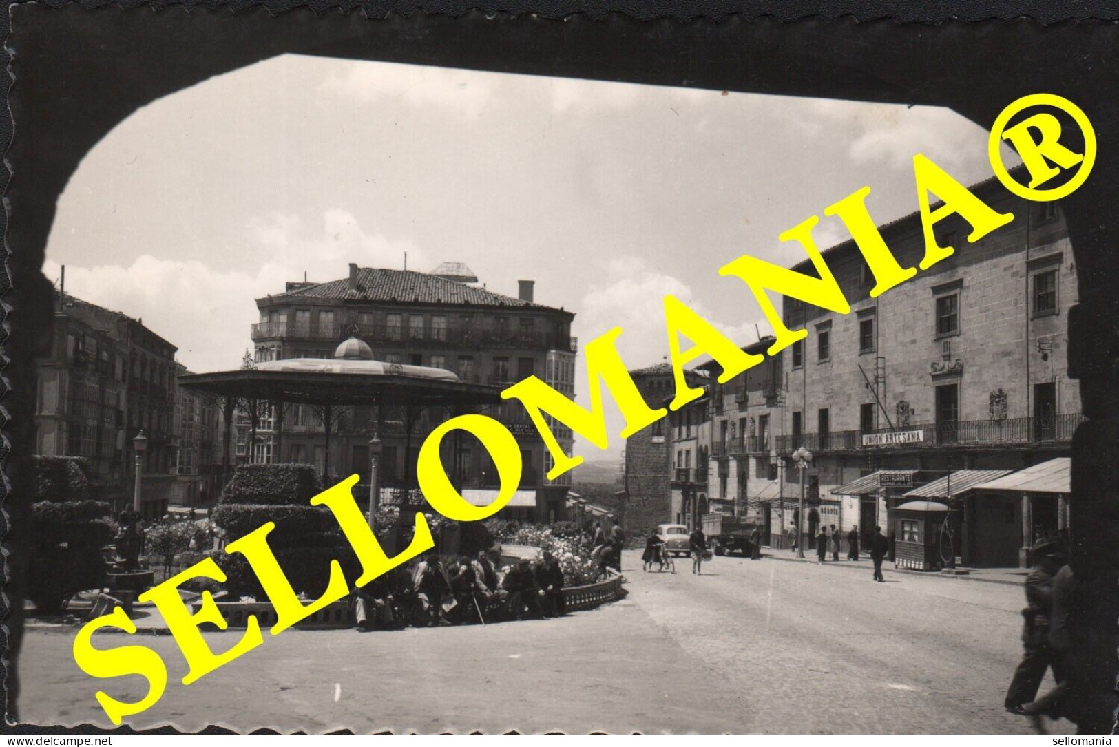 ANTIGUA POSTAL AÑOS 1950 HARO PLAZA LA PAZ Y KIOSKO LA RIOJA POSTCARD TCP00004 - La Rioja (Logrono)