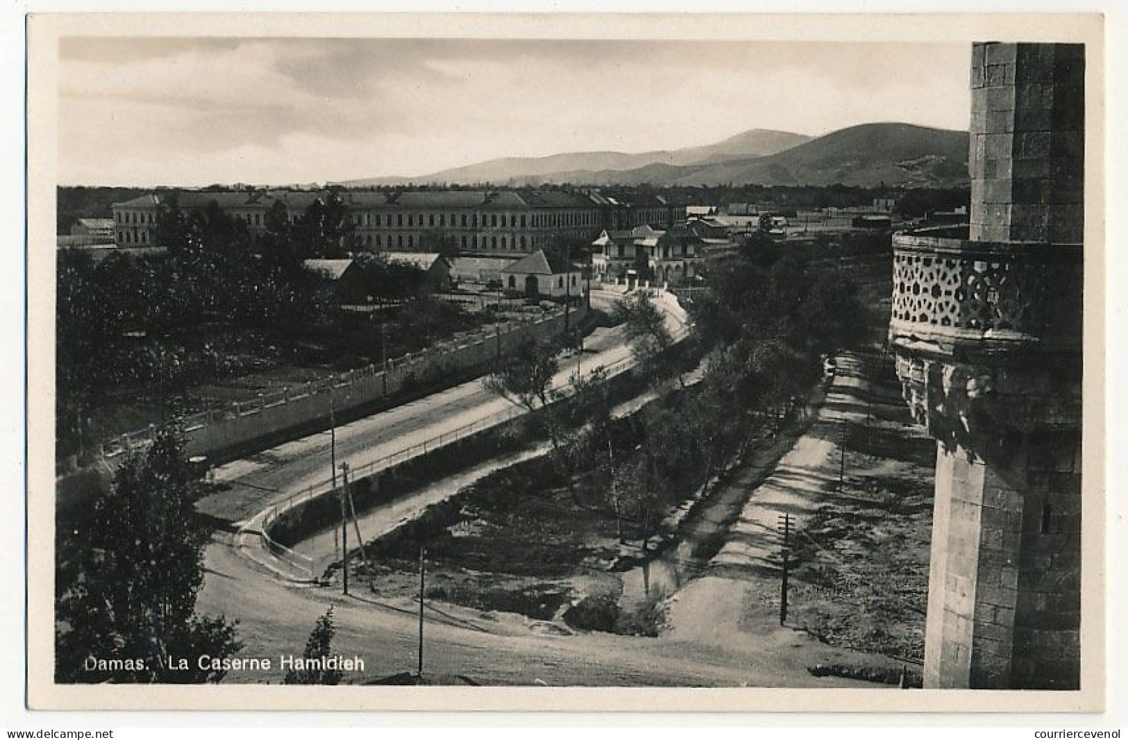 CPA - DAMAS (Syrie) - La Caserne Hamidieh - Syrië