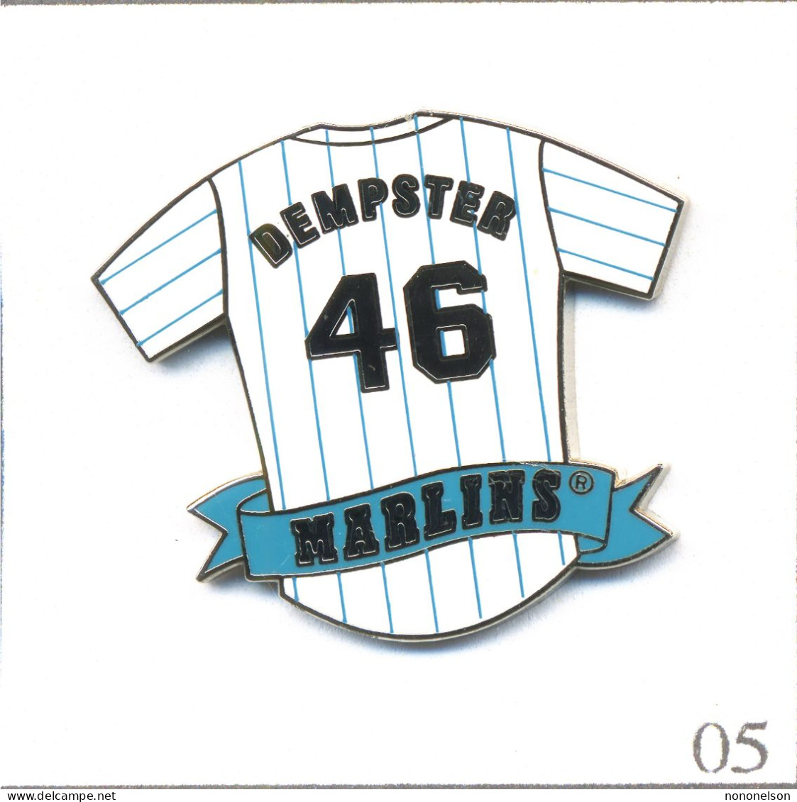 Pin's Base Ball /“Marlins“ De Miami (USA) - Maillot De Dempster N° 46. Est. Peter David BP 2001 ©️ MLBPA. Zamac. T622-05 - Baseball