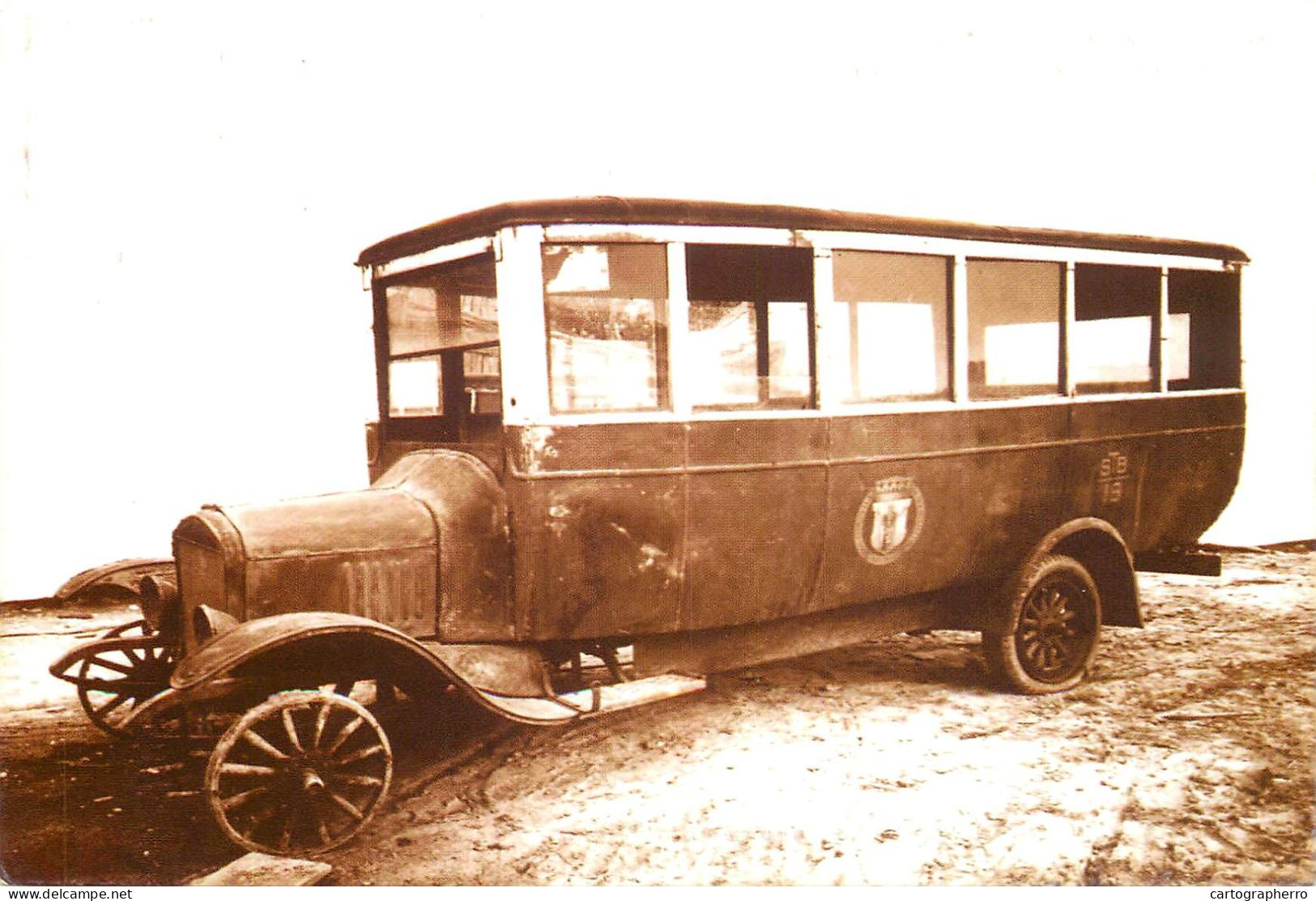 Romania Regia Autonoma De Transport Bucuresti Autobuz Spite Lemn Si Cauciuc Renault 1914 - Bermuda