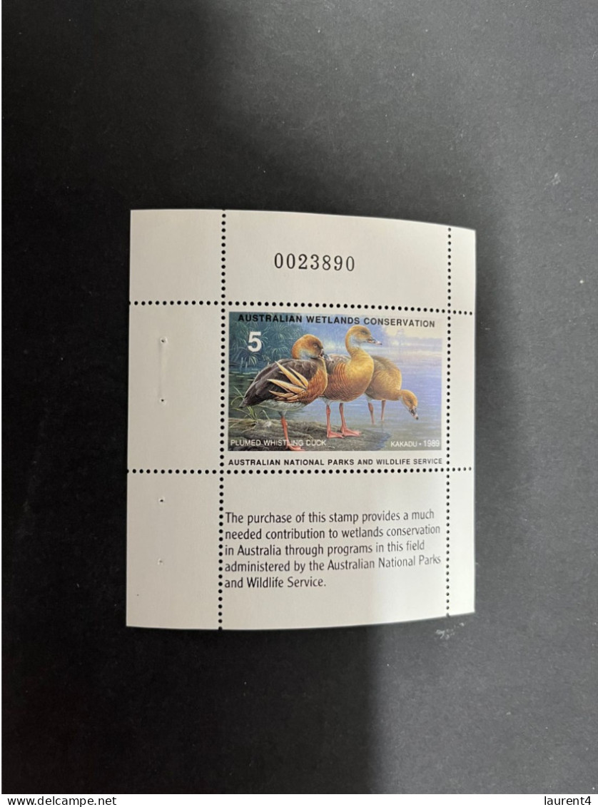 15-9-2023 (1 U 14)  Australia - 5 $ Wetland Conservation 1989 (2 Cinderella Stamps) - Werbemarken, Vignetten