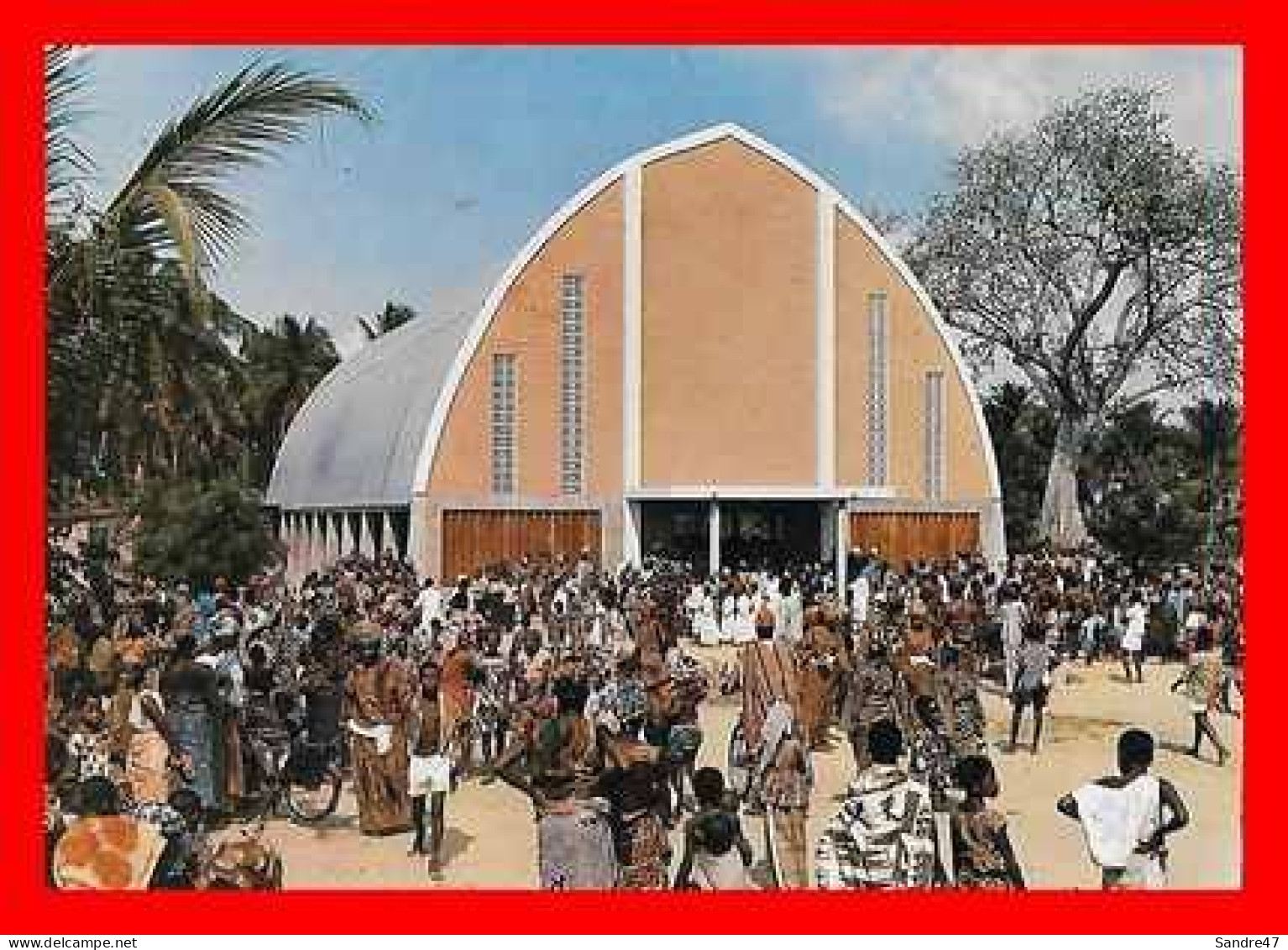 CPSM/gf  COTONOU (Benin)  Eglise Sainte Cécile, Animée..*3546 - Benin