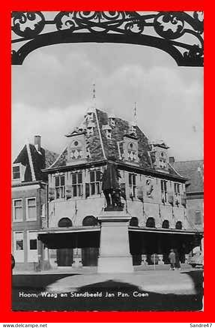 2 CPSM/pf  HOORN. Waag En Standbeeld Jan Pzn. Coen / West-Fries Museum..*3550 - Hoorn