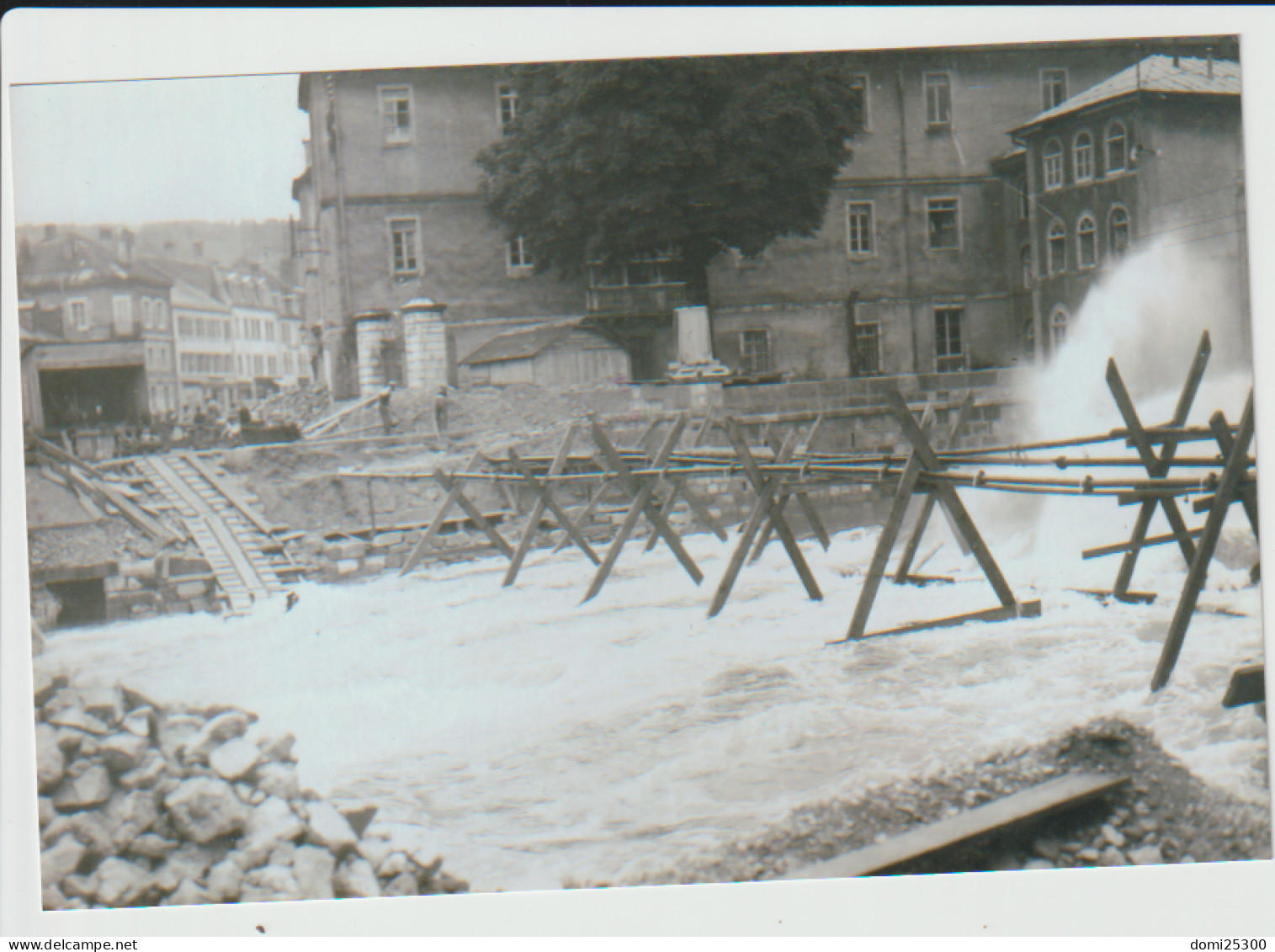 25 – PONTARLIER – Photos - Lot De 3 Reproductions Photos De La Reconstruction Du Pont De L’Hôpital En 1940. Format 15x10 - Europe