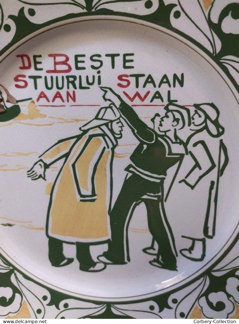 Assiette Faïence Art Nouveau Franz Anton Mehlem - Bonn " De Beste Stuurlui Staan Aan Wal " - Other & Unclassified