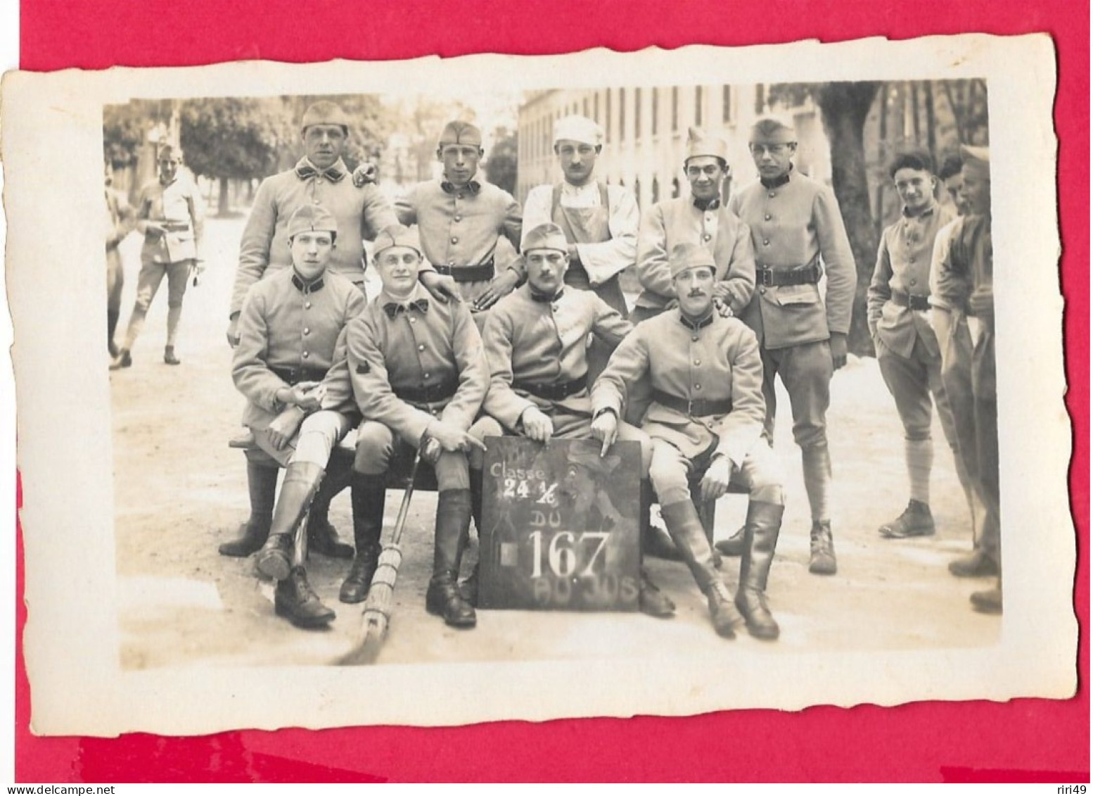 Cpa Carte Photo 15e Régiment Groupe De Soldats Classe 24 1/c "167 Au Jus", Soldat, Voir Scannes Algérie - Regimente