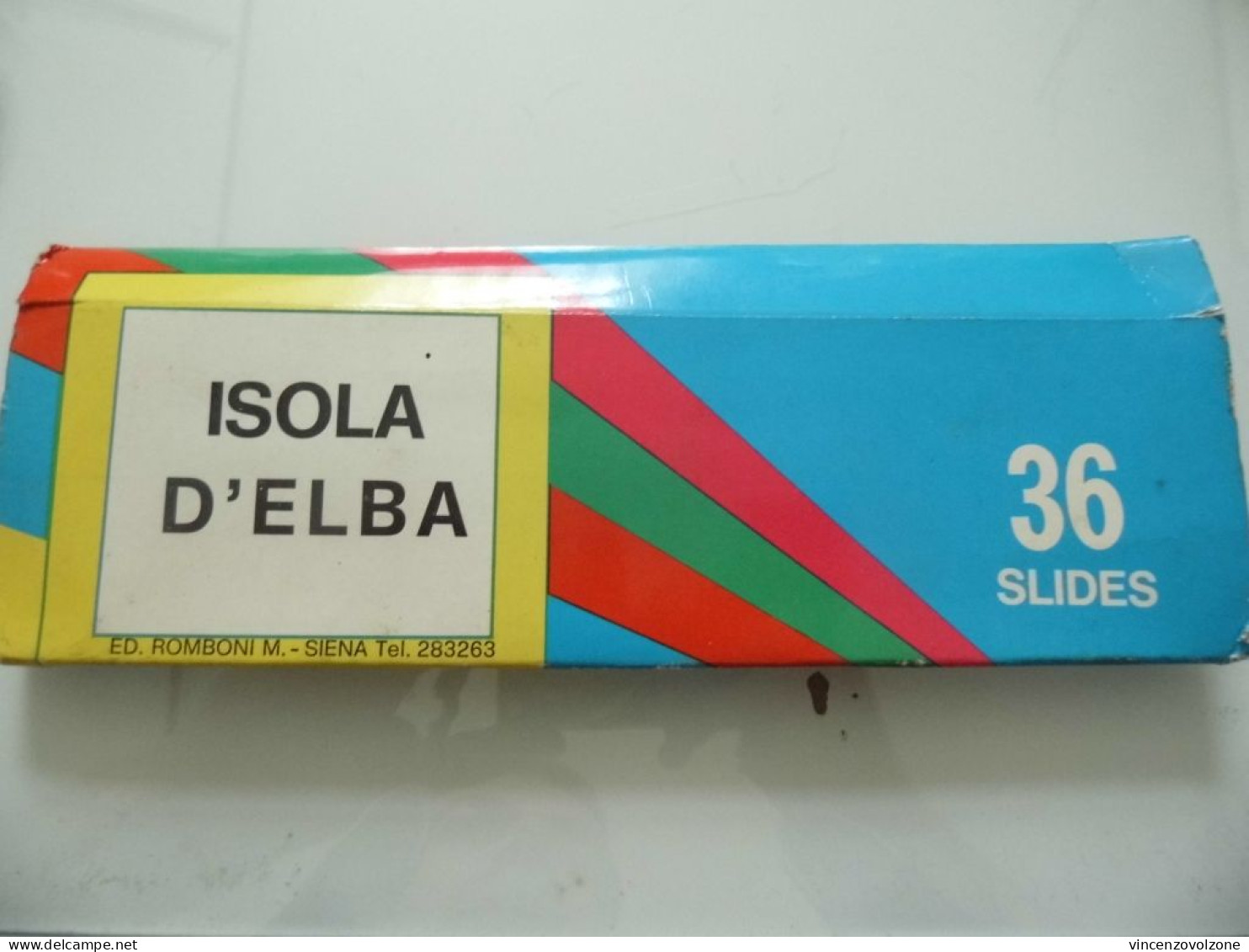 Souvenir "ISOLA D'ELBA 36 SLIDES Printed From Kodak" Ediz. Romboni, Siena - Diapositives