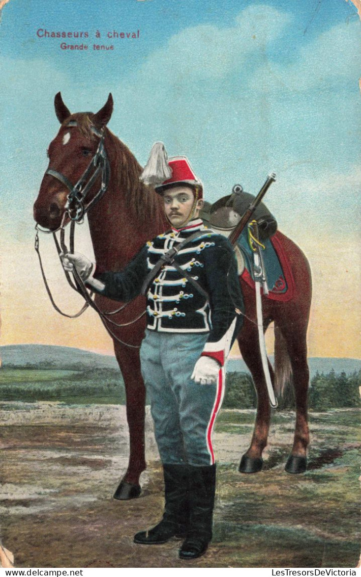 MILITARIA - Uniforme - Chasseurs à Cheval - Grande Tenue - Colorisé - Carte Postale Ancienne - Uniformes