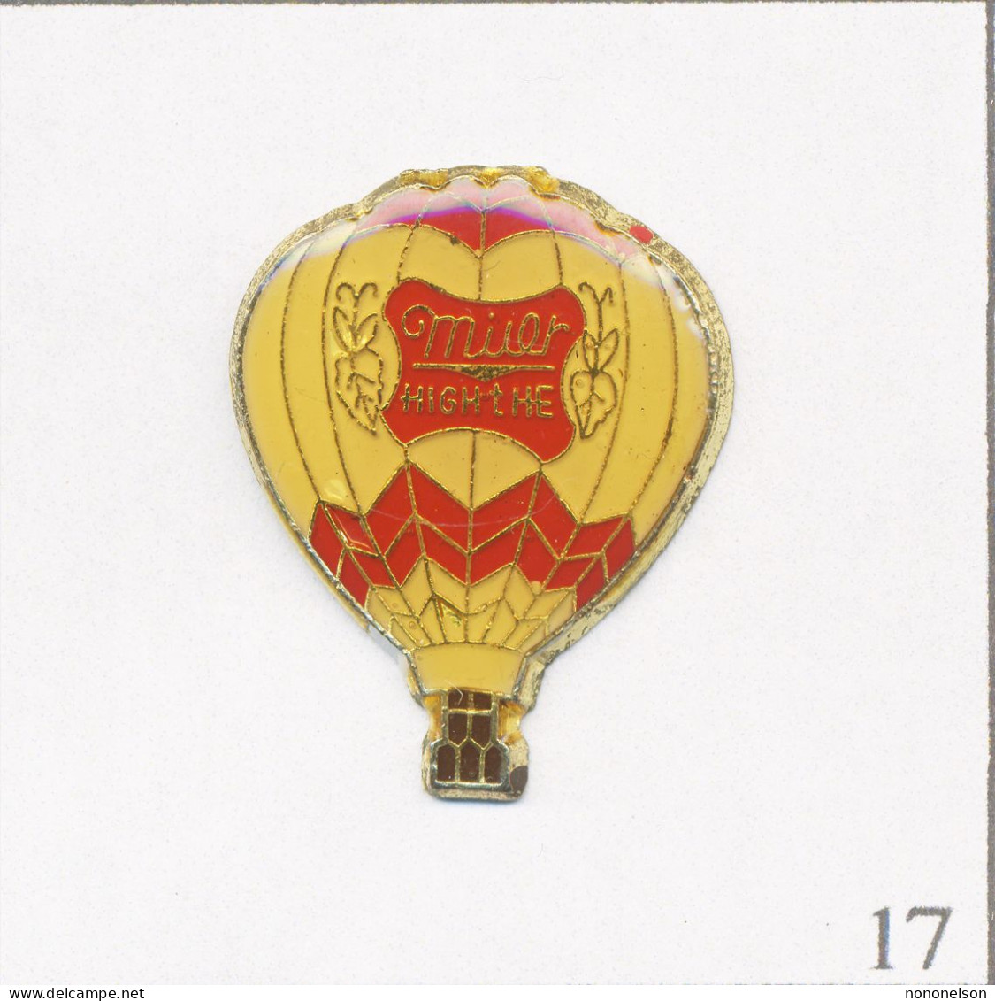 Pin's Transport - Montgolfière / Ballon Miler Thé. Non Estampillé. Epoxy. T648-17 - Airships