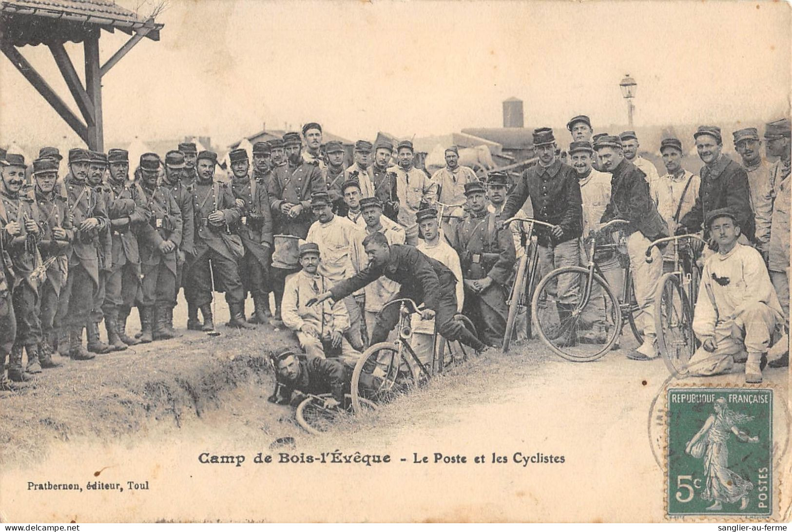 CPA 54 CAMP DE BOIS L'EVEQUE / LA POSTE ET LES CYCLISTES - Altri & Non Classificati