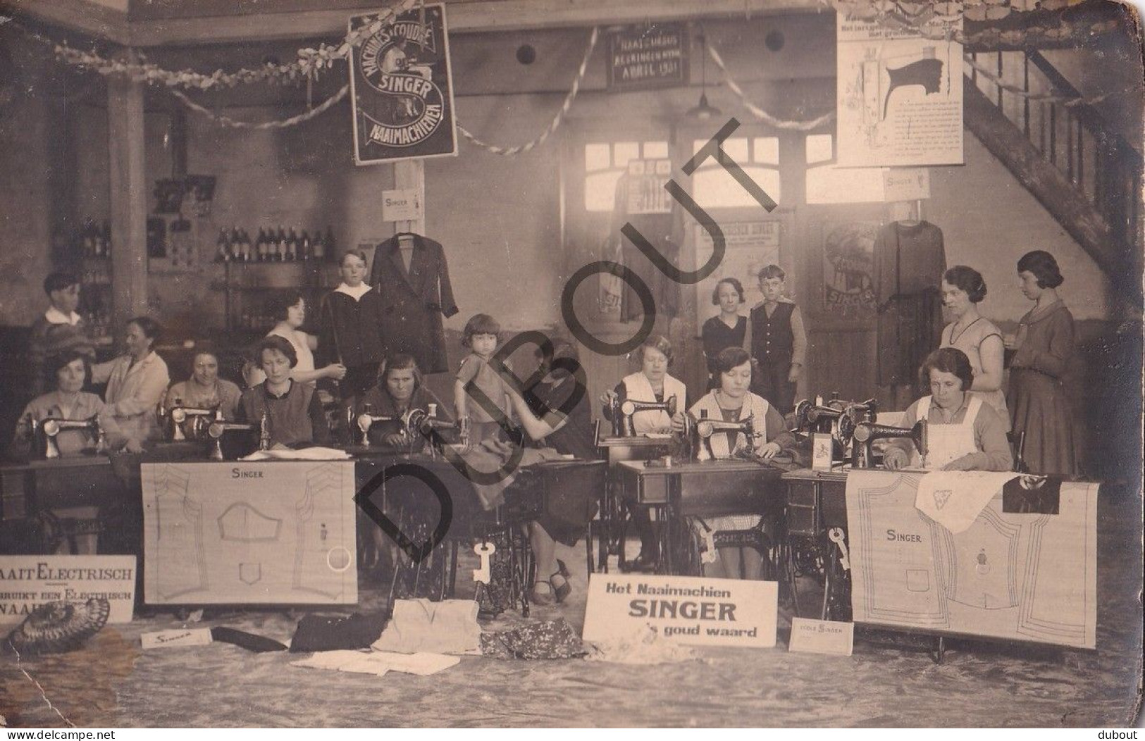 Top!: SINGER: Naaimachines/Machines à Coudre: Demonstratie: Beringen 1931 (C4836) - Beringen