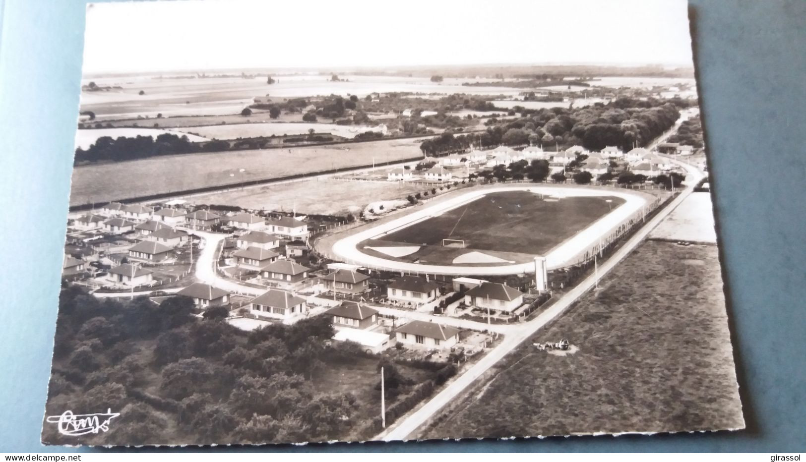 CPSM LE NEUBOURG EURE 27 STADE MUNICIPAL VUE AERIENNE DES MAISONS NEUVES DU COURS ST PAUL DU MONT ROTI ED CIM 1960 - Stades