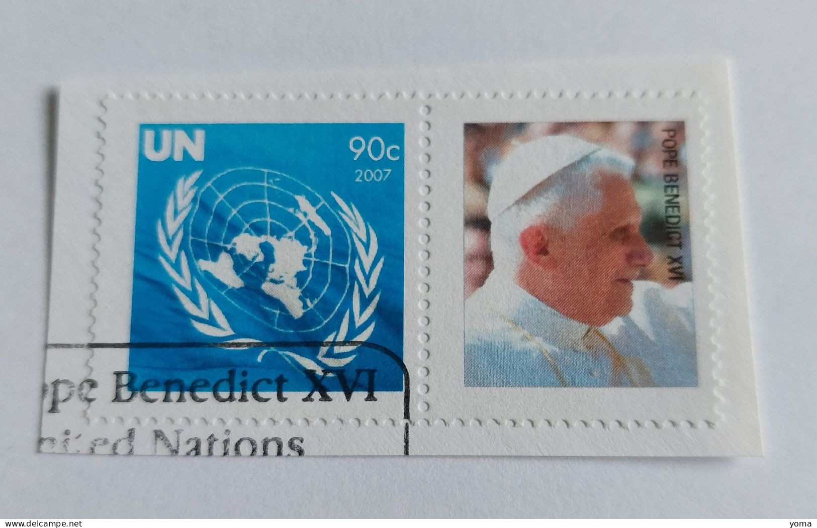 N° 1053        Emblème De L' ONU Avec Vignette  Du  Pape Benoît - Benedict XVI - Gebraucht