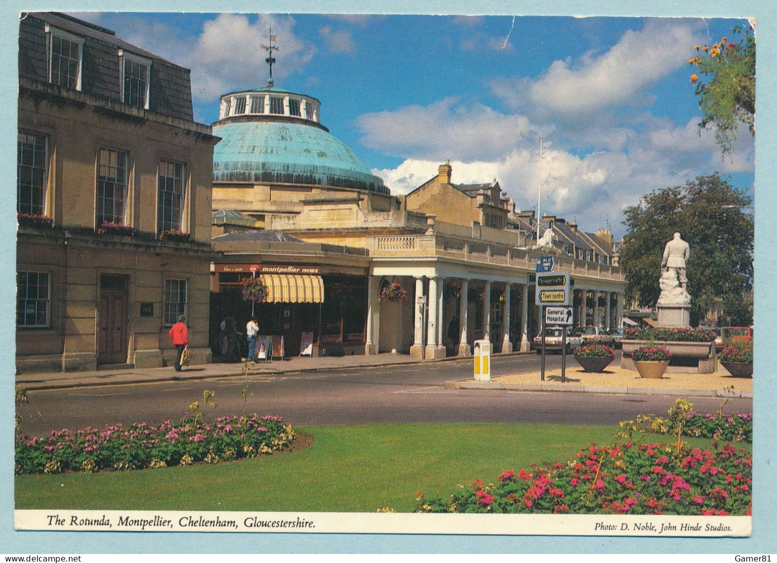 Cheltenham - The Rotunda - Montpellier - Ford Escort Auto - Cheltenham