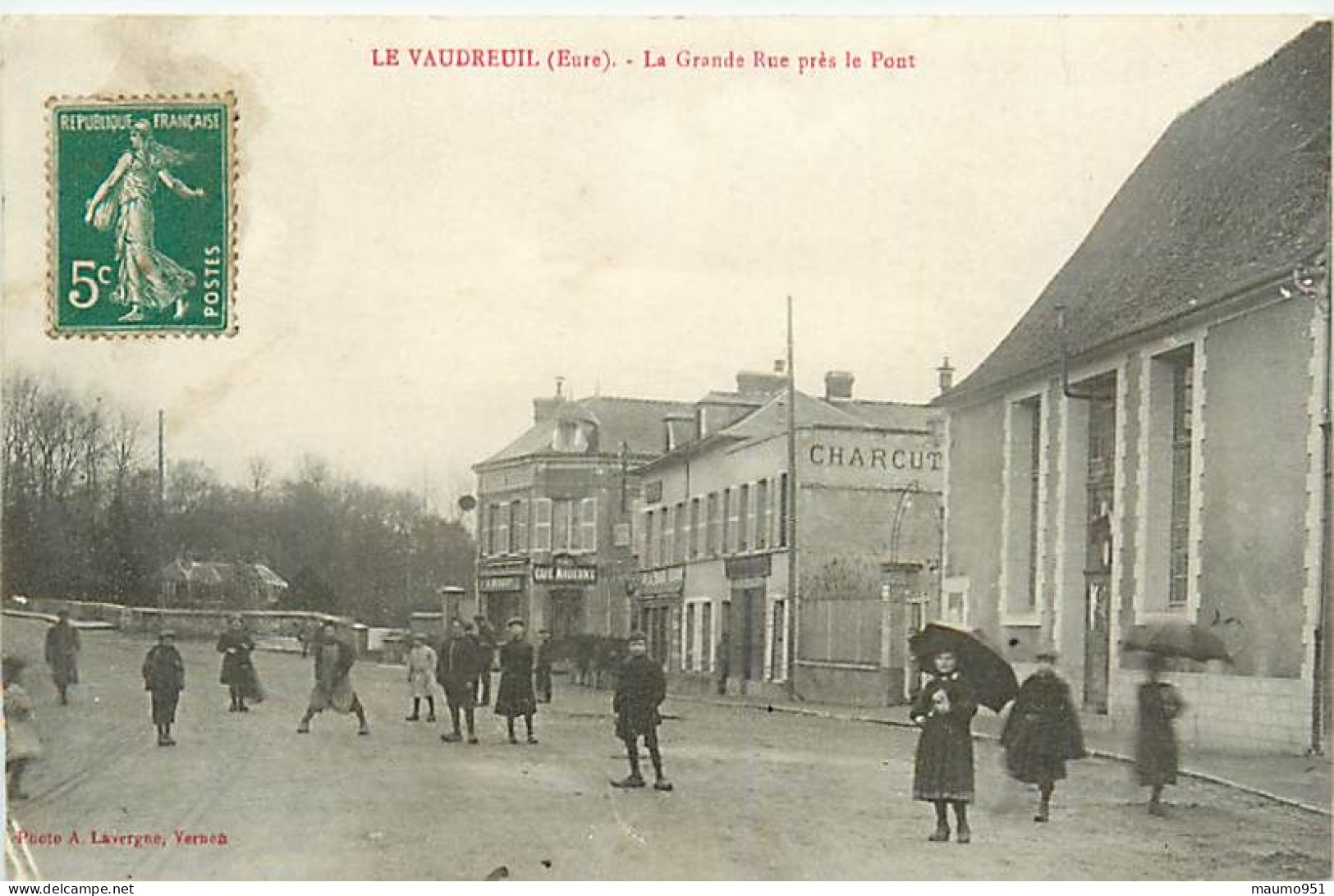 27  LE VAUDREUIL - La Grande Rue Près Le Pont - Le Vaudreuil