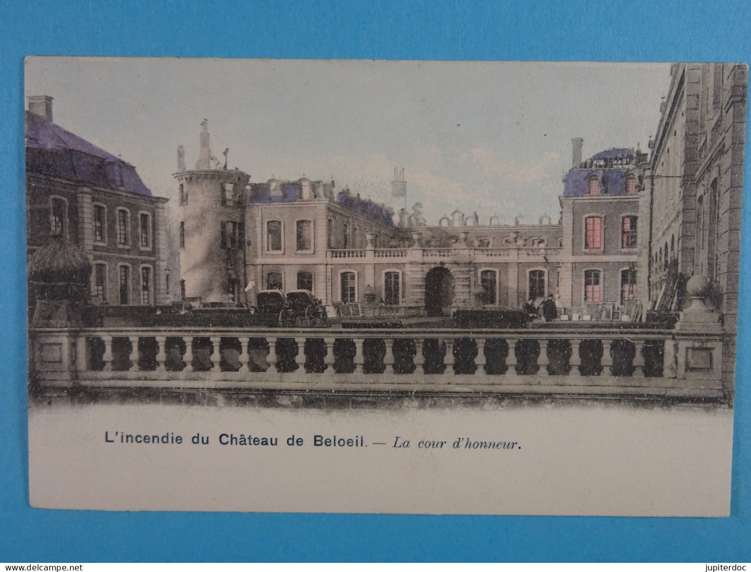 L'incendie Du Château De Beloeil La Cour D'honneur (colorisée) - Belöil