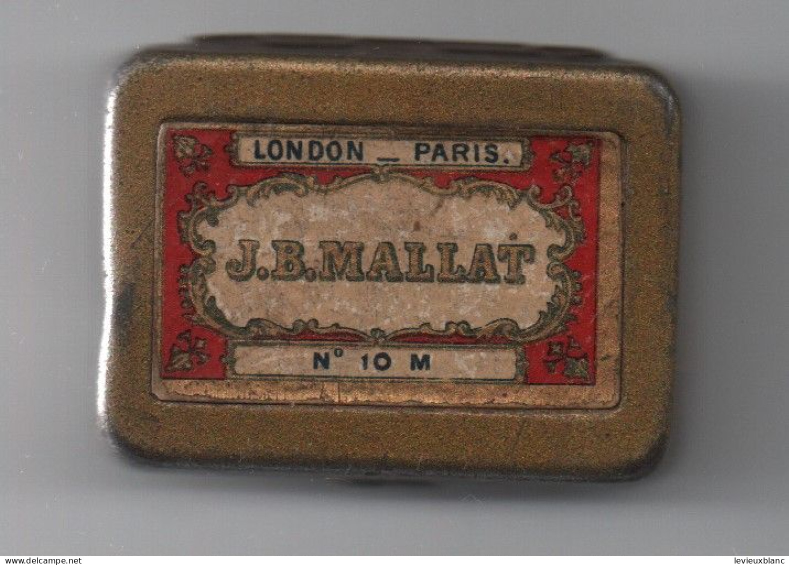 Petite boite métal de plumes/J.B. MALLAT/ LONDON PARIS/ Vers 1930-1950      CAH364