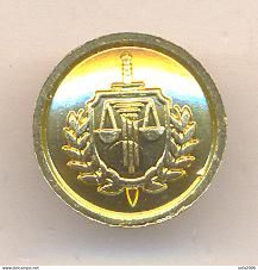 Buttons.Armenia.Prosecutor's Office.On Shoulder Straps 14 Mm - Boutons