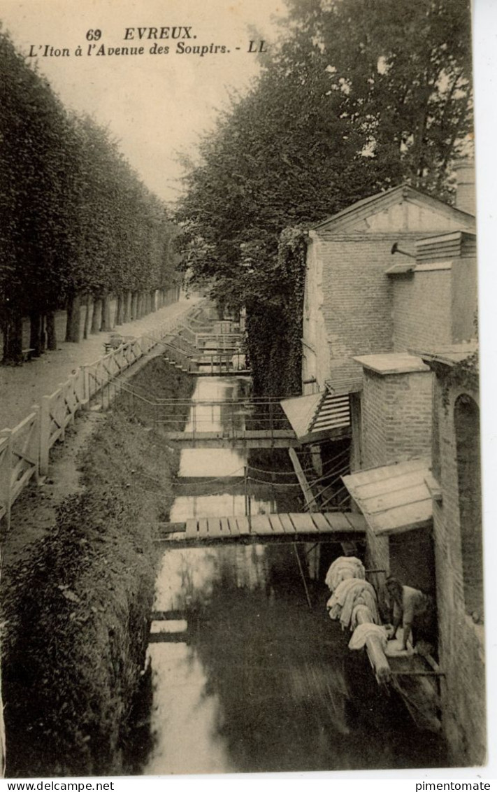 EVREUX L'ITON A L'AVENUE DES SOUPIRS LAVOIR LAVANDIERES - Evreux