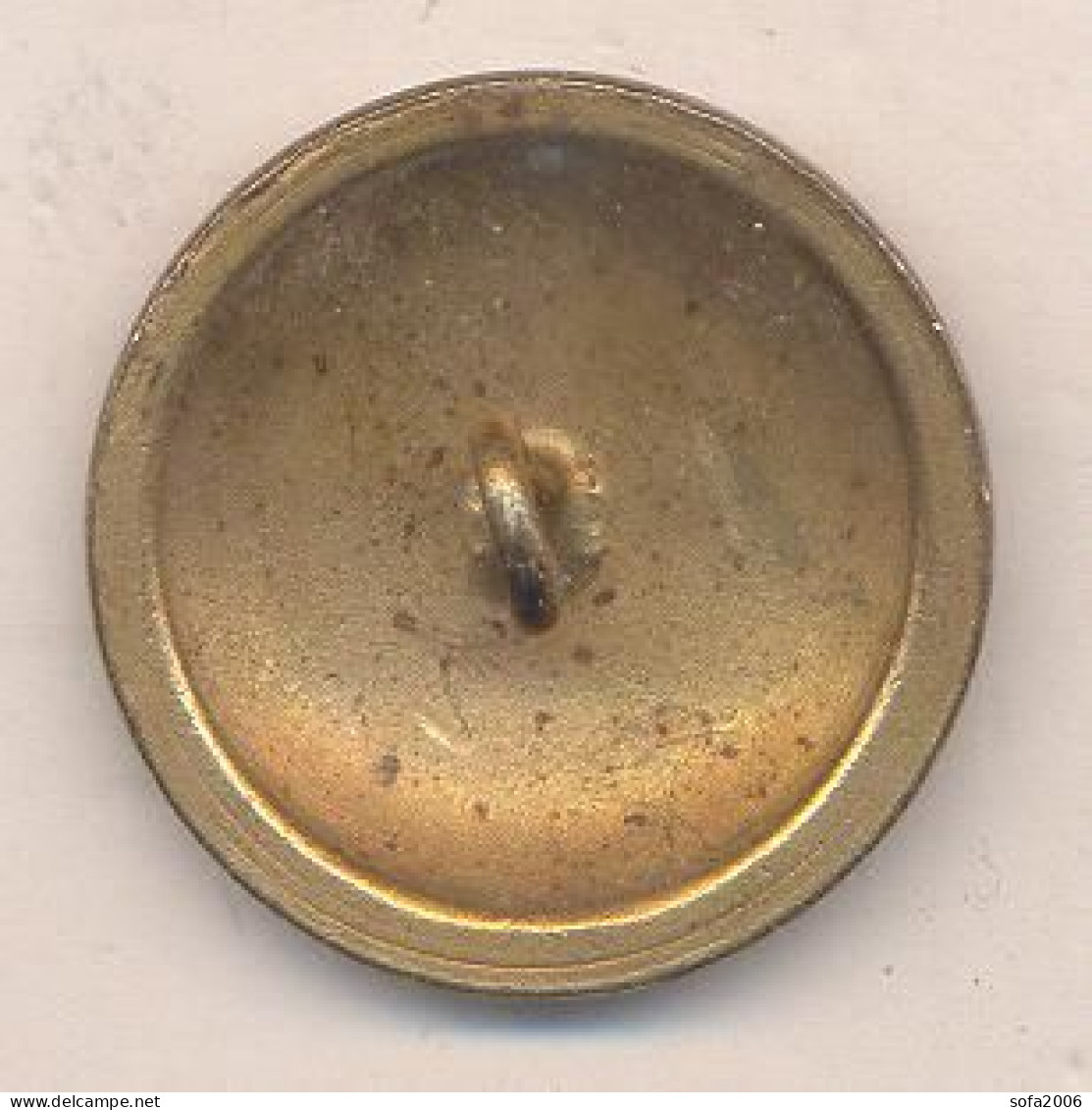 Germany. Antique Brass Button. Inscription In Latin: SIC SEMPER TYRANNIS (Thus Always To Tyrants) - Boutons