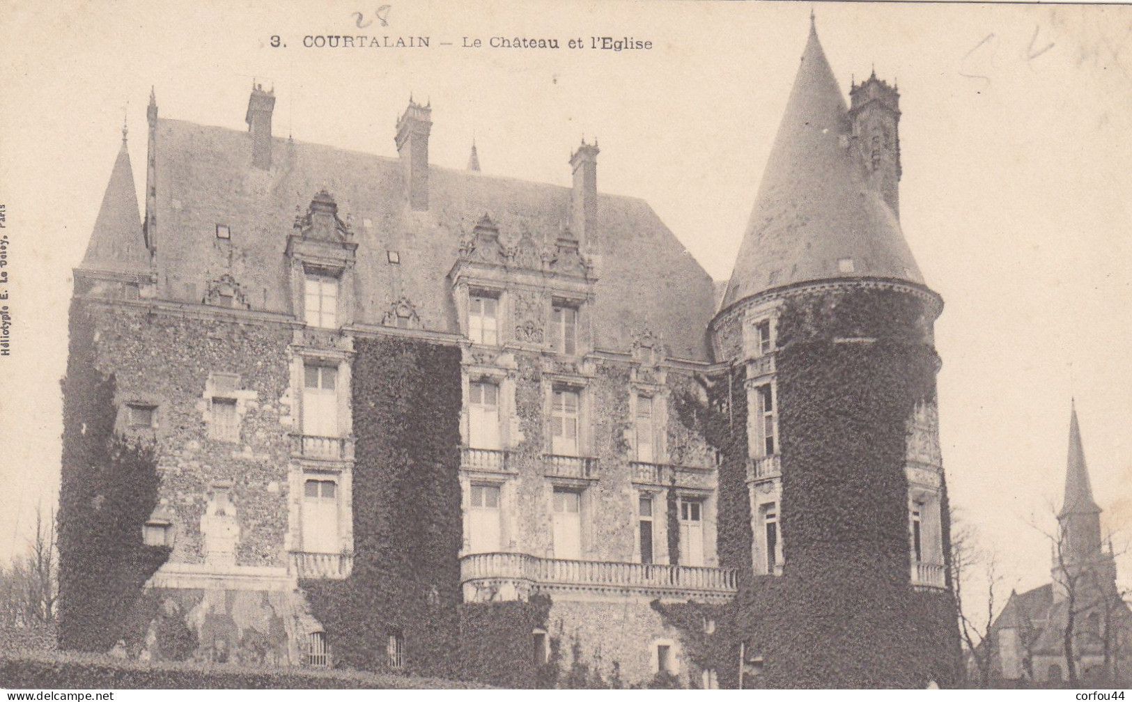 28 - COURTALAIN :   Château (2). - Courtalain